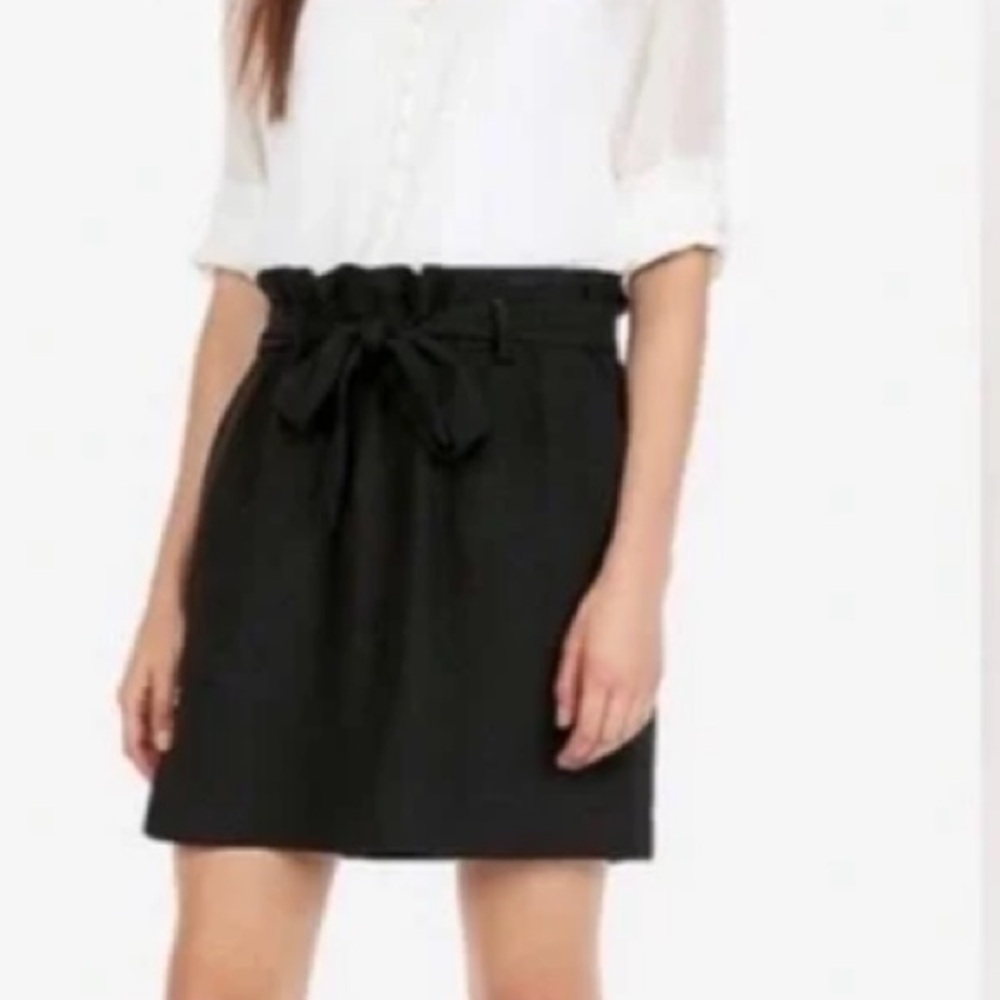 EXPRESS | High Rise Stripe Paper Bag Skirt Size 6